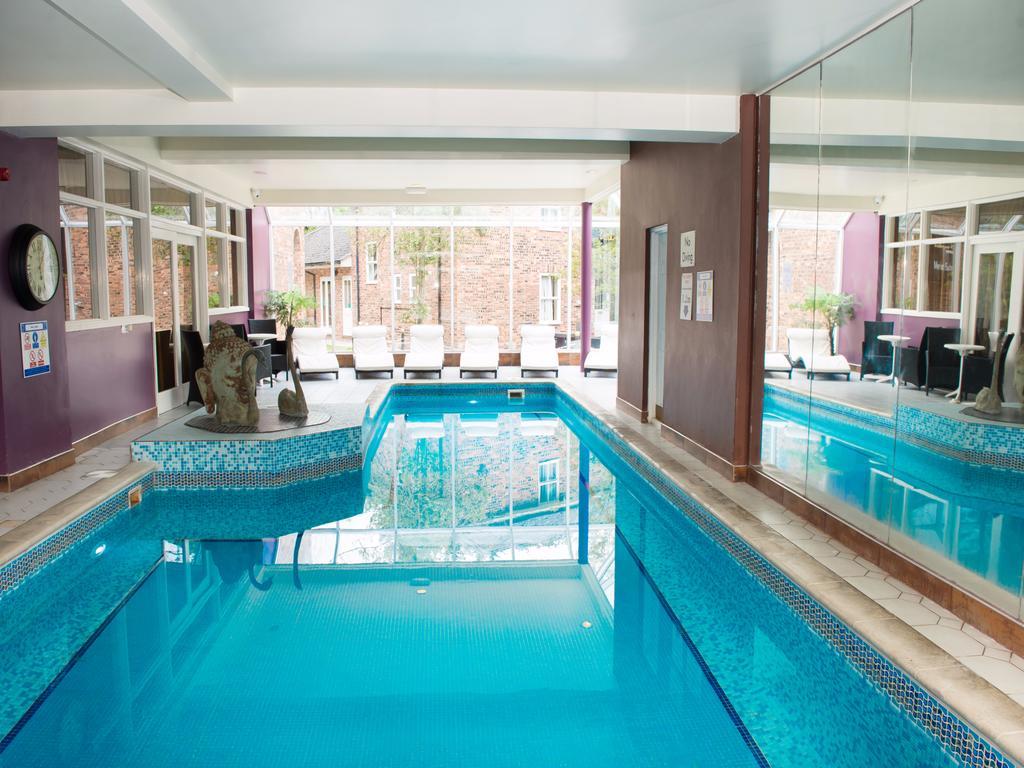 Wrexham Llyndir Hall Hotel, BW Signature Collection Chester Exteriör bild