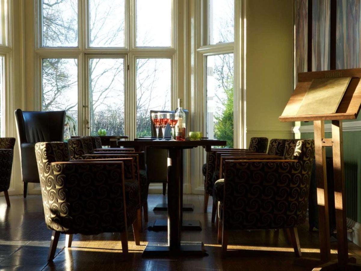 Wrexham Llyndir Hall Hotel, BW Signature Collection Chester Exteriör bild